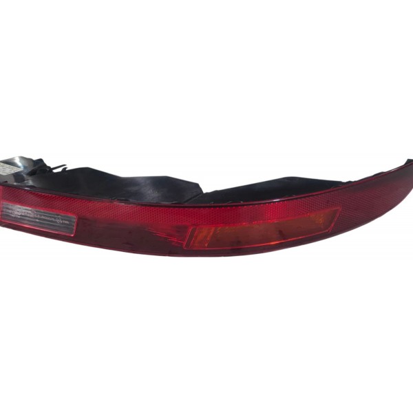 Refletor Parachoque Traseiro Audi Q3 2018 (detalhe) Vermelho