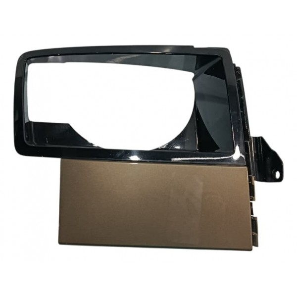 Acabamento Moldura Lanterna Direita Land Rover Defender 2020 Preto