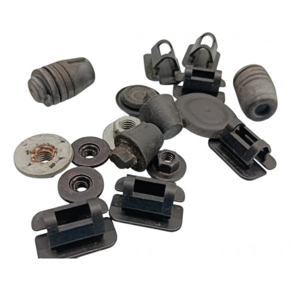 Kit Presilhas Batentes Capô Land Rover Defender 2020