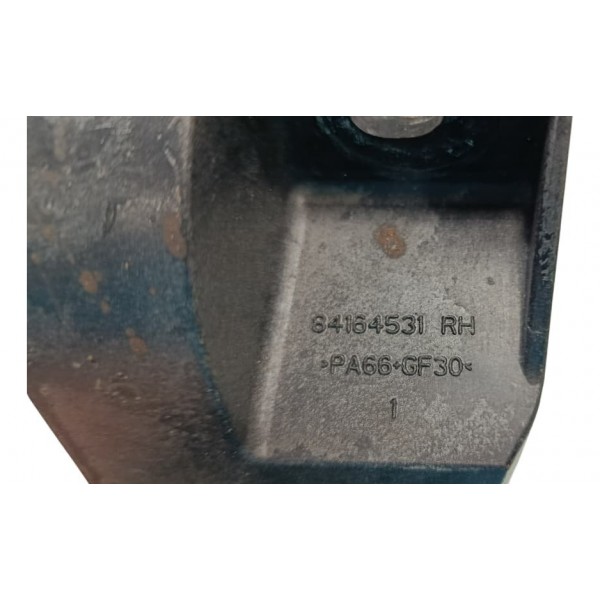 Suporte Direito Radiador Chevrolet Equinox 2018 Preto