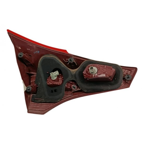 Lanterna Traseira Direita Toyota Rav4 Rav4 2015 Direito/passageiro Vermelho