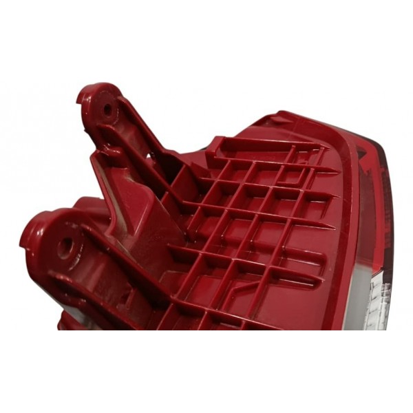 Lanterna Traseira Direita Hyundai New Tucson 2020 (trincada) Direito/passageiro Vermelho