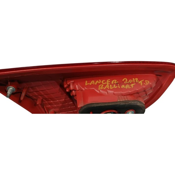 Lanterna Traseira Direita Mitsubishi Lancer Ralliart 2012 Direito/passageiro Vermelho