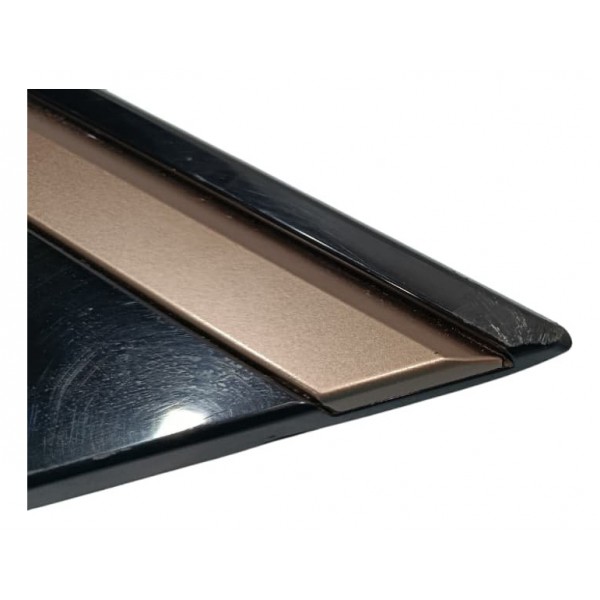 Aplique Acabamento Capo Direito Range R Sport 3.0 D350 2024 Preto