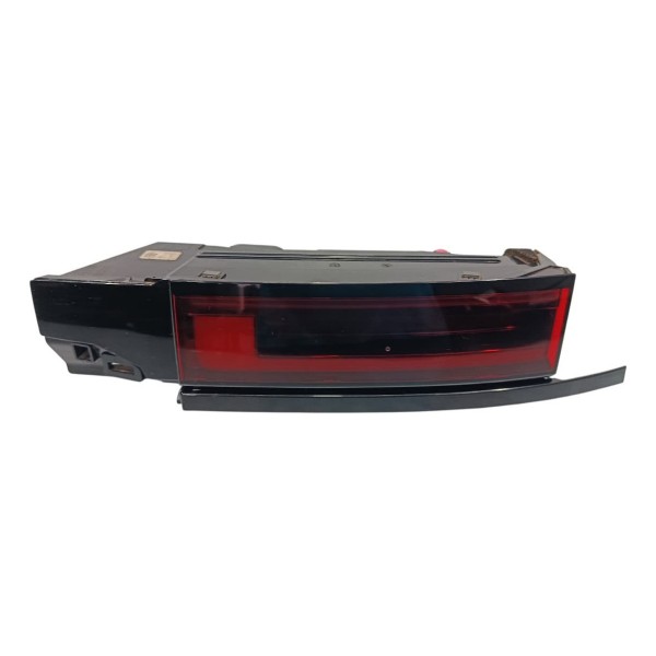 Lanterna Direita Tampa Tras Range Rover Sport 3.0 D350 2024 Direito/passageiro Vermelho