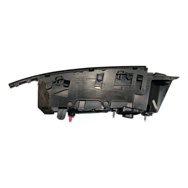 Lanterna Esquerda Tampa Tras Range Rover Sport 3.0 D350 2024 Esquerdo/motorista Vermelho