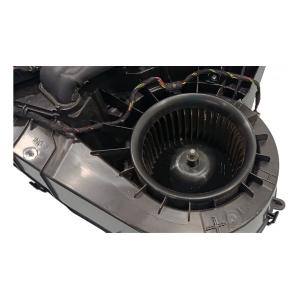 Caixa Ar Condicionado Range Rover Sport 3.0 D350 2024