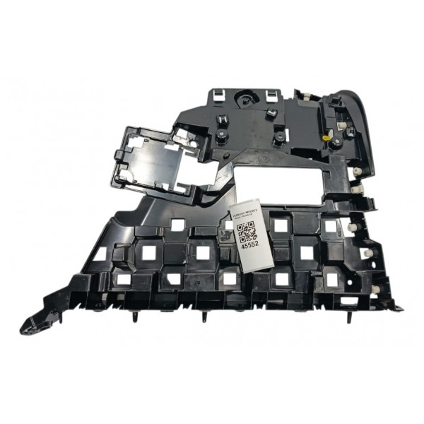 Guia Parachoque Traseiro Esq Range Rover Sport 3.0 D350 2024