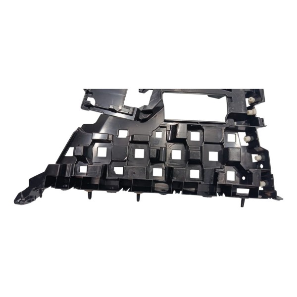 Guia Parachoque Traseiro Esq Range Rover Sport 3.0 D350 2024