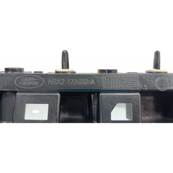 Guia Parachoque Traseiro Esq Range Rover Sport 3.0 D350 2024