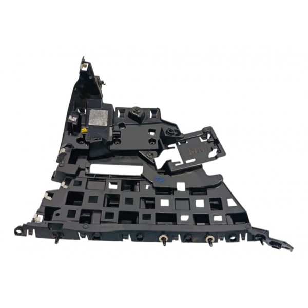 Guia Parachoque Traseiro Esq Range Rover Sport 3.0 D350 2024