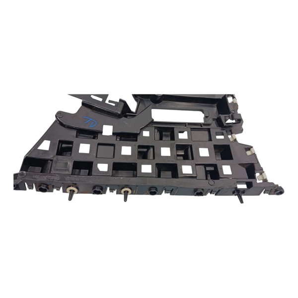 Guia Parachoque Traseiro Dir Range Rover Sport 3.0 D350 2024