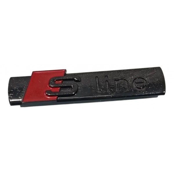 Conjunto Emblema S Line Audi Q5 2.0 Híbrido 2023 Preto
