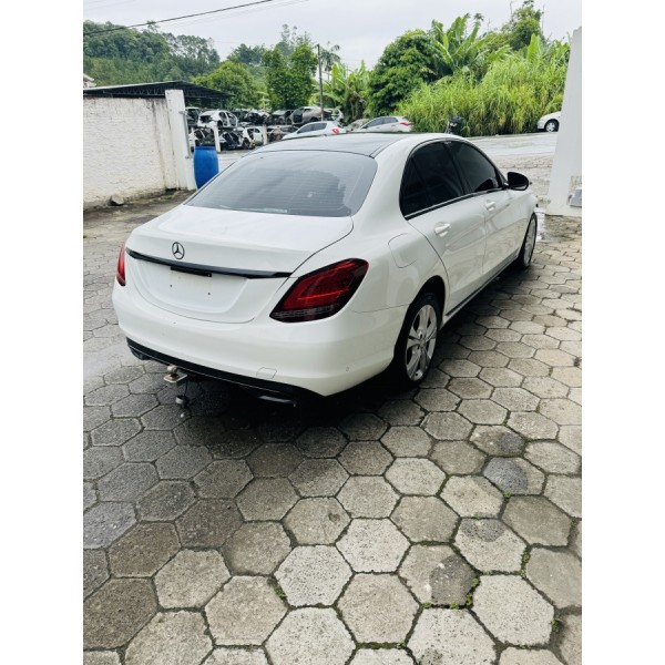 SUCATA M. BENZ C180