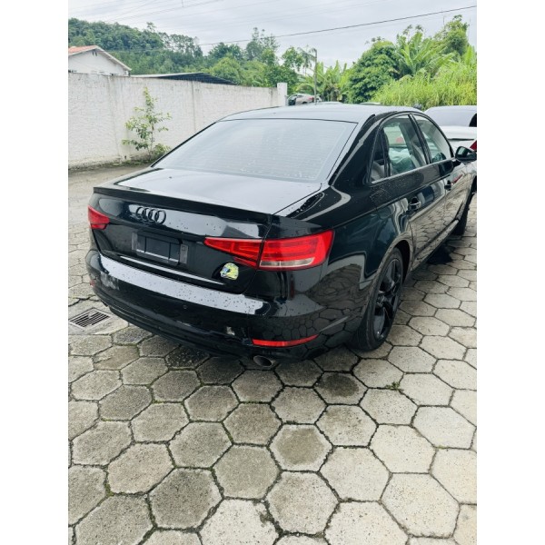 SUCATA AUDI A4 Attraction 2.0 TFSI