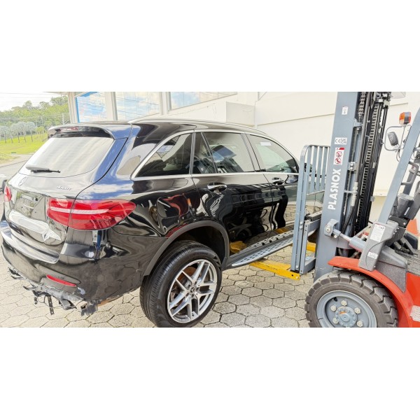 SUCATA GLC 250 4MATIC
