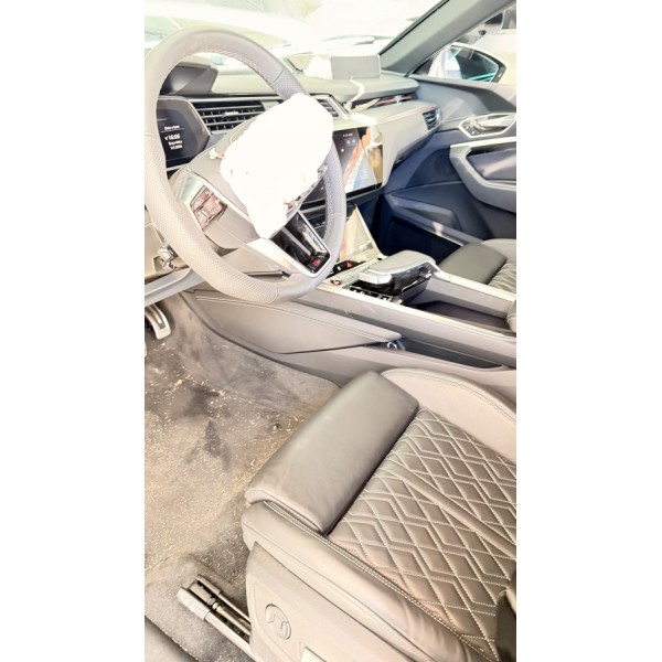SUCATA AUDI SQ8 SB E TRON