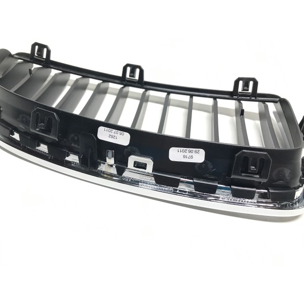 Grade Dianteira Esquerda Bmw 330 E90 2007 7120009 - Preto - Esquerdo