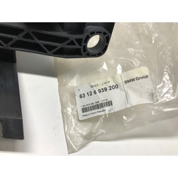 Suporte Farol Direito Bmw X3 3.0 2008 6939200