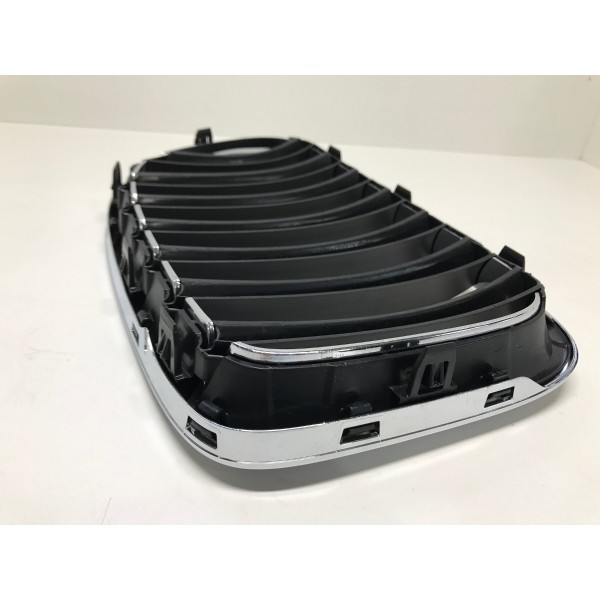 Grade Dianteira Esquerda Bmw X1 E84 51112993307 Preto Esquerdo