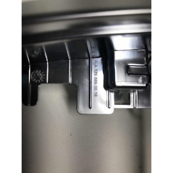 Moldura Rádio Mercedes-benz A200 2017 A1766890018