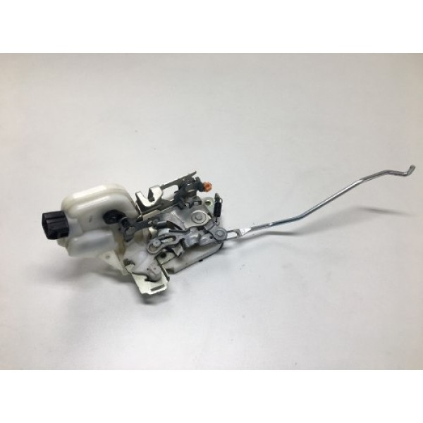 Fechadura Dianteira Esquerda Tr4 2010