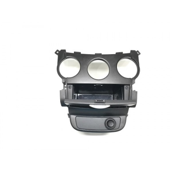 Porta Treco Painel Console Central Ssangyong Korando 2012