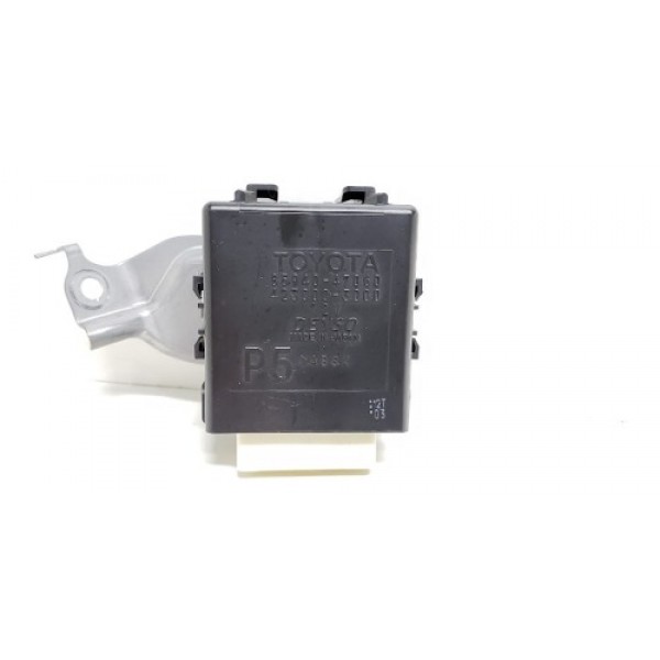 Relê Limpador Parabrisa Toyota Prius Híbrido 1.8 2016  Preto