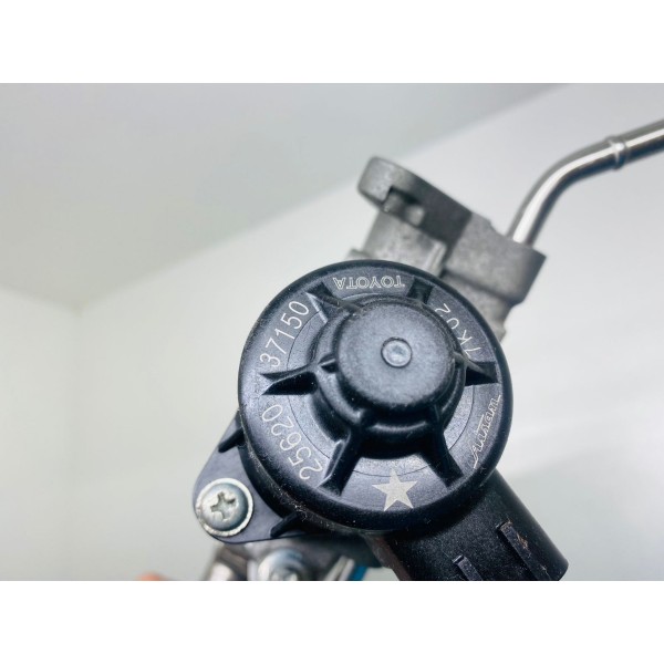 Válvula Egr Completa Toyota Prius Híbrido 1.8 2016 25620-371