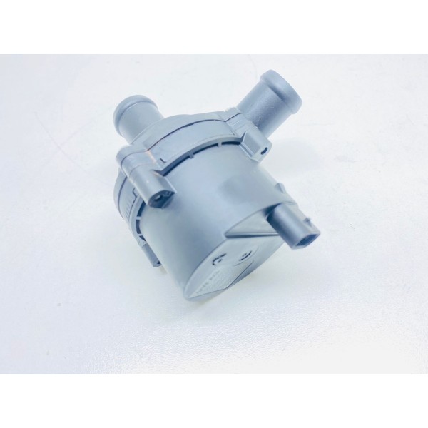 Bomba Água Auxiliar Audi A3 Sportback 1.4t 2018 5q096557    