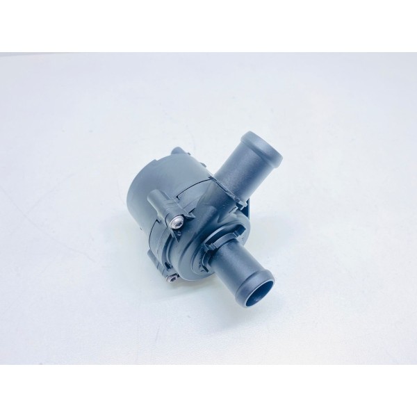 Bomba Água Auxiliar Audi A3 Sportback 1.4t 2018 5q096557    