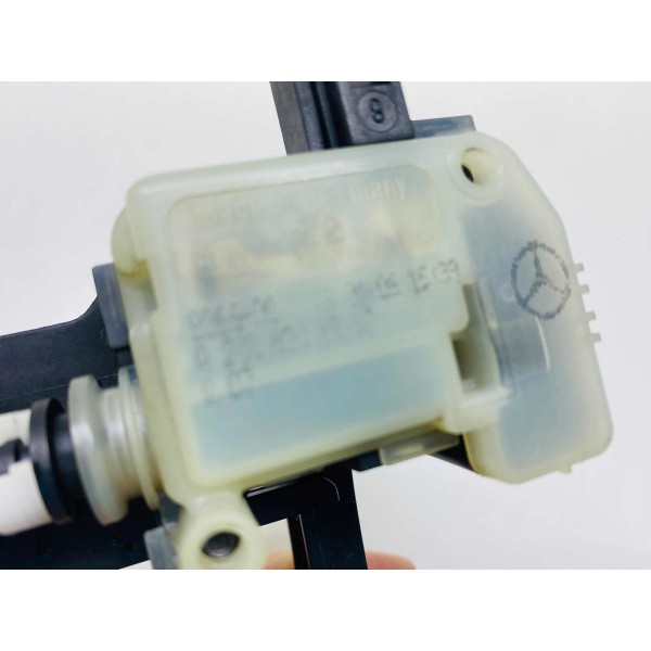 Motor Trava Do Tanque Combustível Mercedes-benz C-180 2003