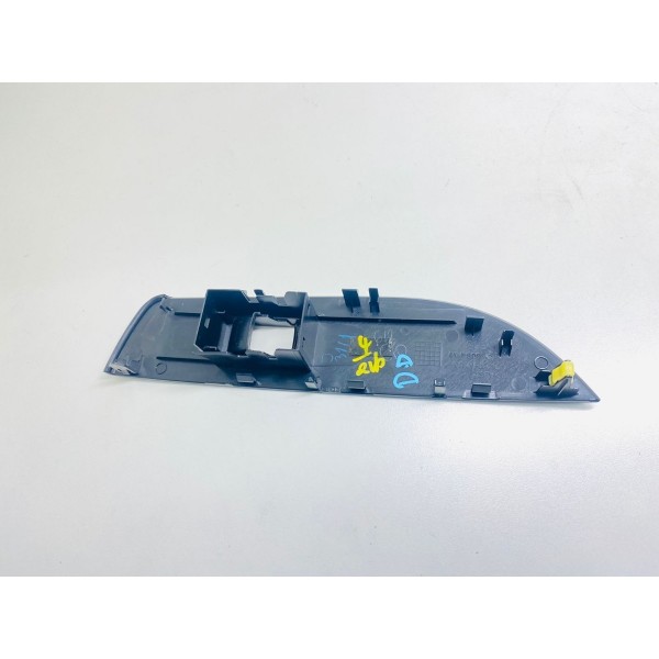 Moldura Botão Porta Dianteira Dir Toyota Corolla Hybrid 2020 - Preto