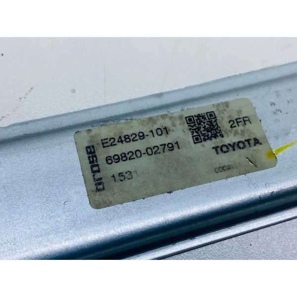 Máquina Vidro  Porta Dianteira Esquerda Corolla Hybrid 2020