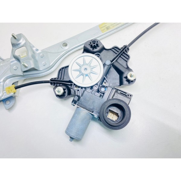 Máquina Vidro Porta Traseira Dir Toyota Corolla Hybrid 2020