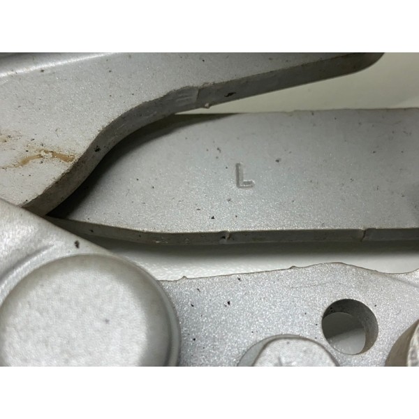 Dobradiça Capô Dianteiro Esquerdo Bmw 535 Gt 35i 2012