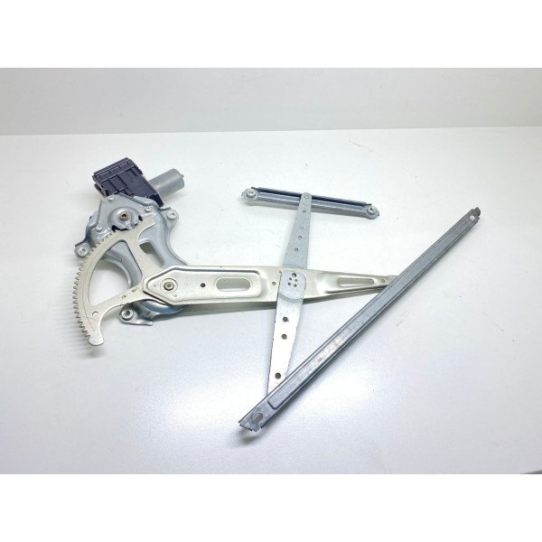 Máquina Vidro Dianteira Esquerda Toyota Prius Híbrido 1.8 17