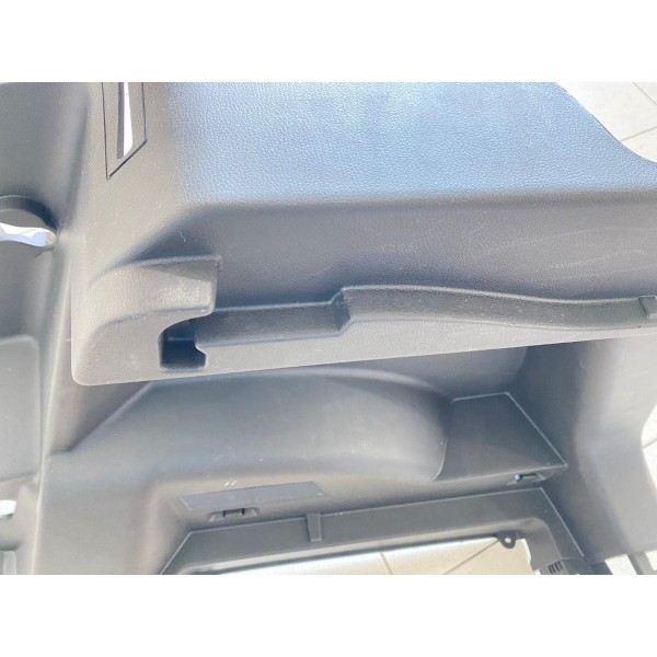 Acabamento Porta Malas Esquerdo Chery Tiggo 5x 2020