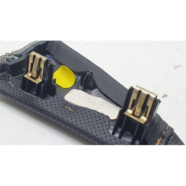 Acabamento Couro Painel Esq Gm Equinox Premier 2.0 Turbo 18