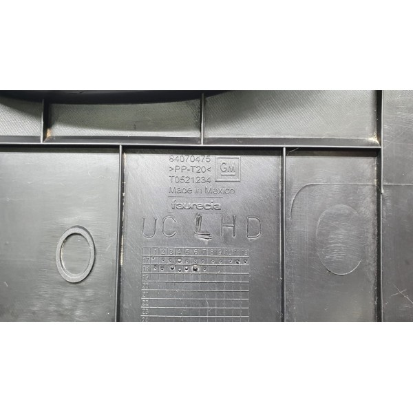 Acabamento Painel Com Botão De Abertura Do Capô Equinox 2018