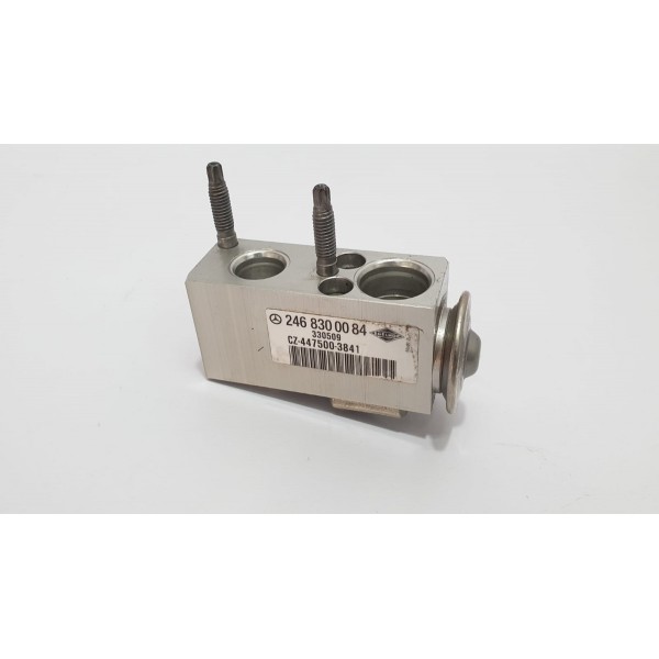 Válvula De Expansão Mercedes Benz A 200 2015 Cód A2468300084