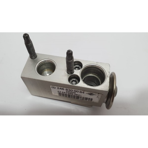 Válvula De Expansão Mercedes Benz A 200 2015 Cód A2468300084