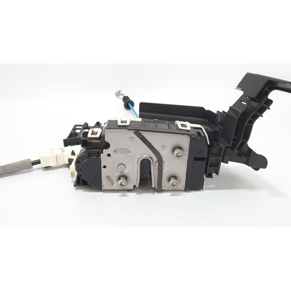 Fechadura Porta Dianteira Esquerda Mercedes Benz A 200 2015