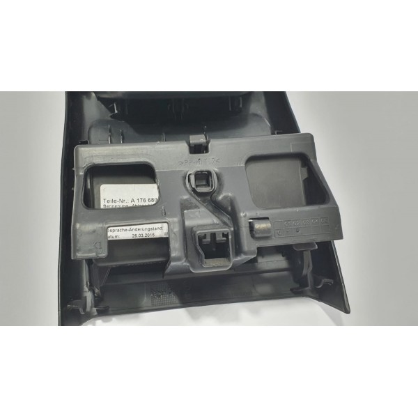 Acabamento Central Traseiro Mercedes Benz A 200 2015 