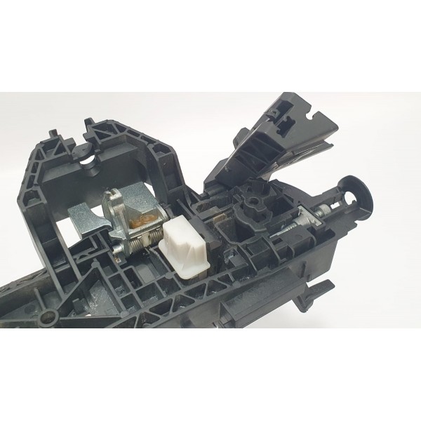 Maçaneta Traseira Esquerda Mercedes Benz A 200 2015 A358601 Marrom