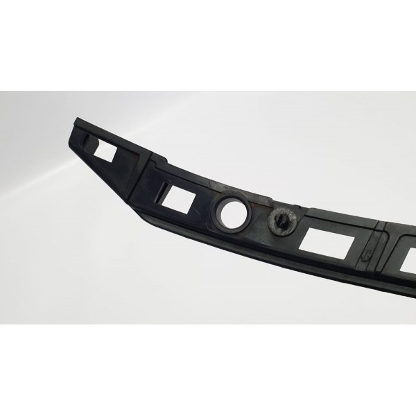 Guia Do Parachoque Traseiro Esquerdo Mercedes Benz A200 2015