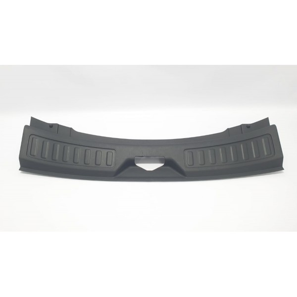 Acabamento Tampa Traseira Land Rover Discovery 2015 C/ Det