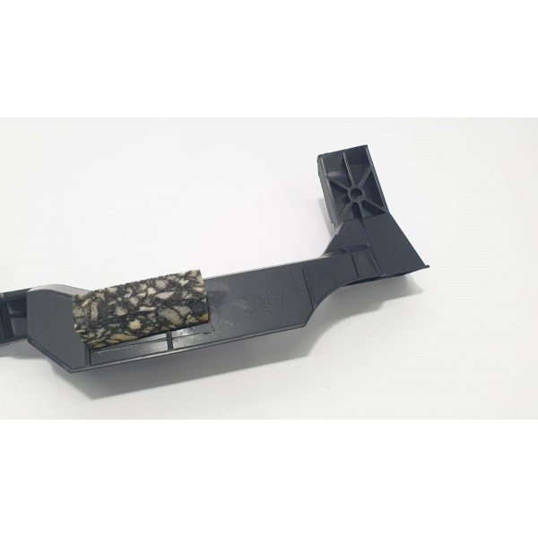 Bracket/suporte Peugeot 3008 1.6 Thp 2018 Cód. 9810516980
