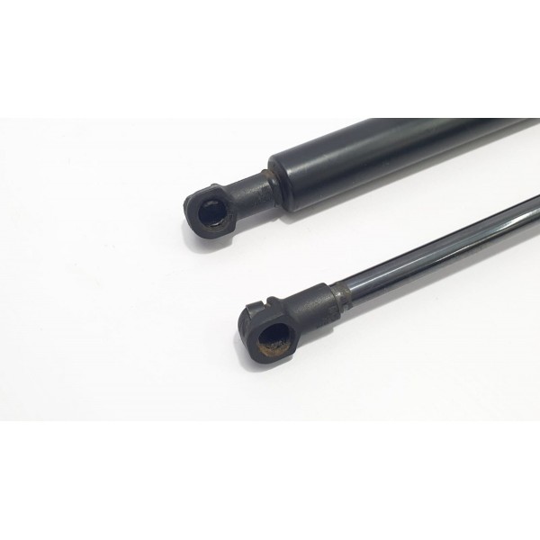 Amortecedor Tampa Traseira Porta-malas Mitsubishi Eclipse 19