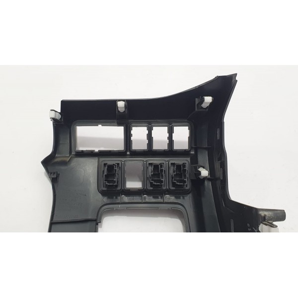 Acabamento Painel Caixa Fusíveis Mitsubishi Eclipse Cross 19